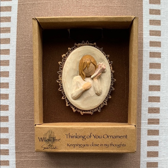 {Willow Tree} NEW Thinking of You Seashell Ornament - Picture 2 of 4